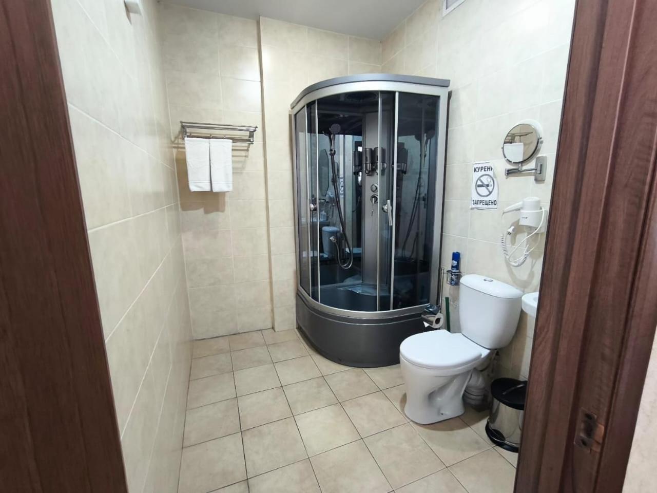Pride Hotel Taraz Zewnętrze zdjęcie