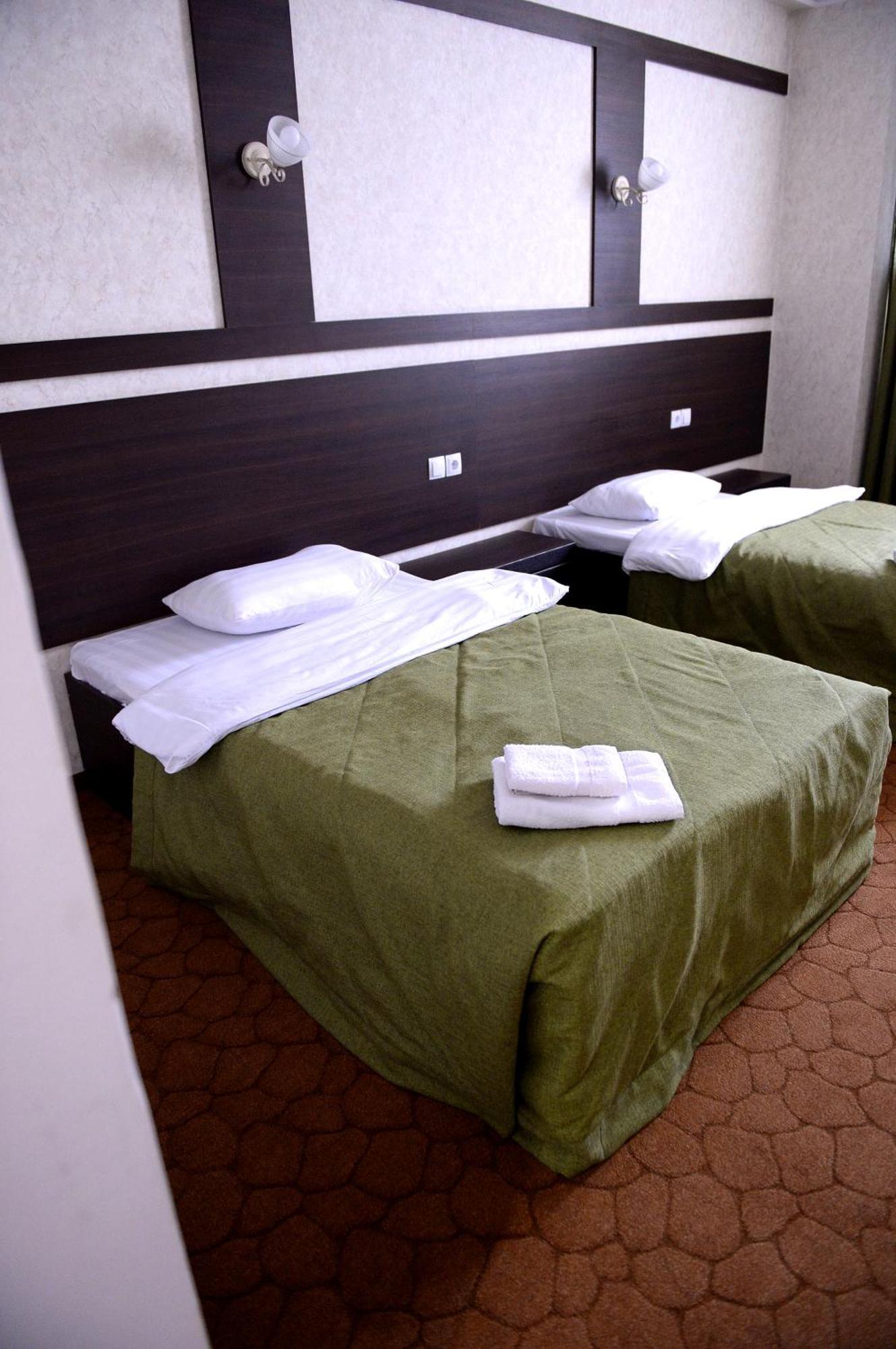 Pride Hotel Taraz Zewnętrze zdjęcie