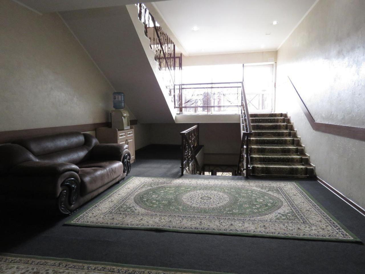 Pride Hotel Taraz Zewnętrze zdjęcie